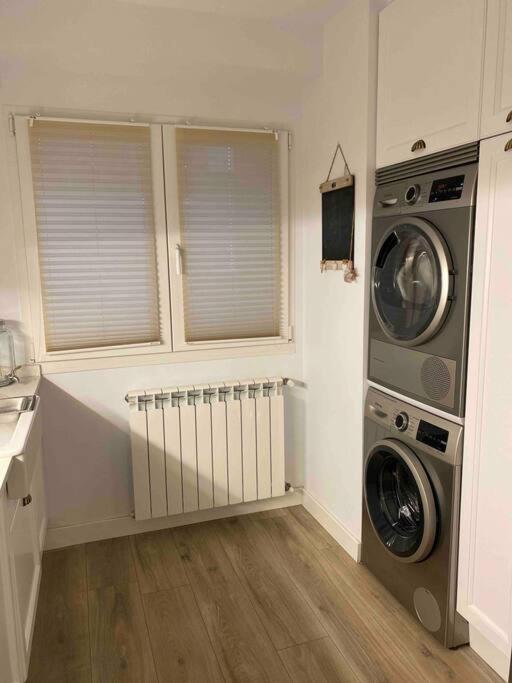 Apartamento A 100Metros De La Playa De San Lorenzo Gijón Eksteriør billede