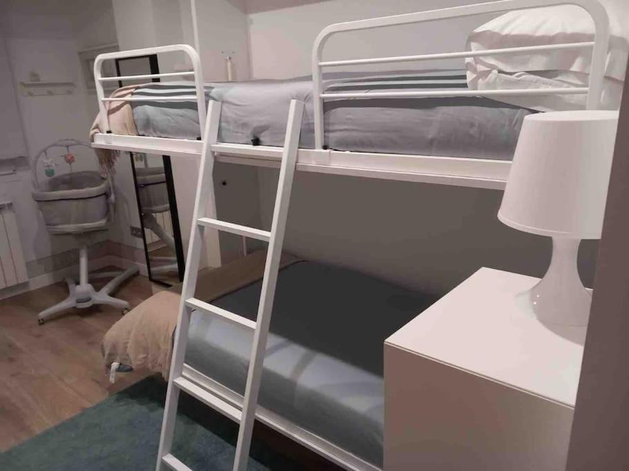 Apartamento A 100Metros De La Playa De San Lorenzo Gijón Eksteriør billede