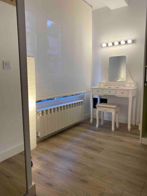 Apartamento A 100Metros De La Playa De San Lorenzo Gijón Eksteriør billede