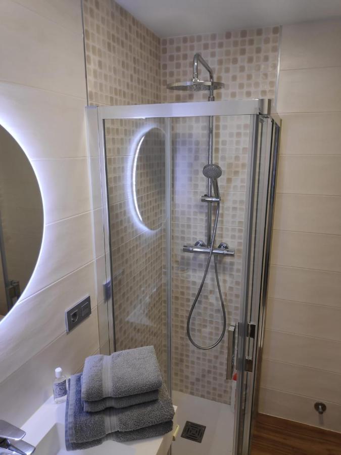 Apartamento A 100Metros De La Playa De San Lorenzo Gijón Eksteriør billede