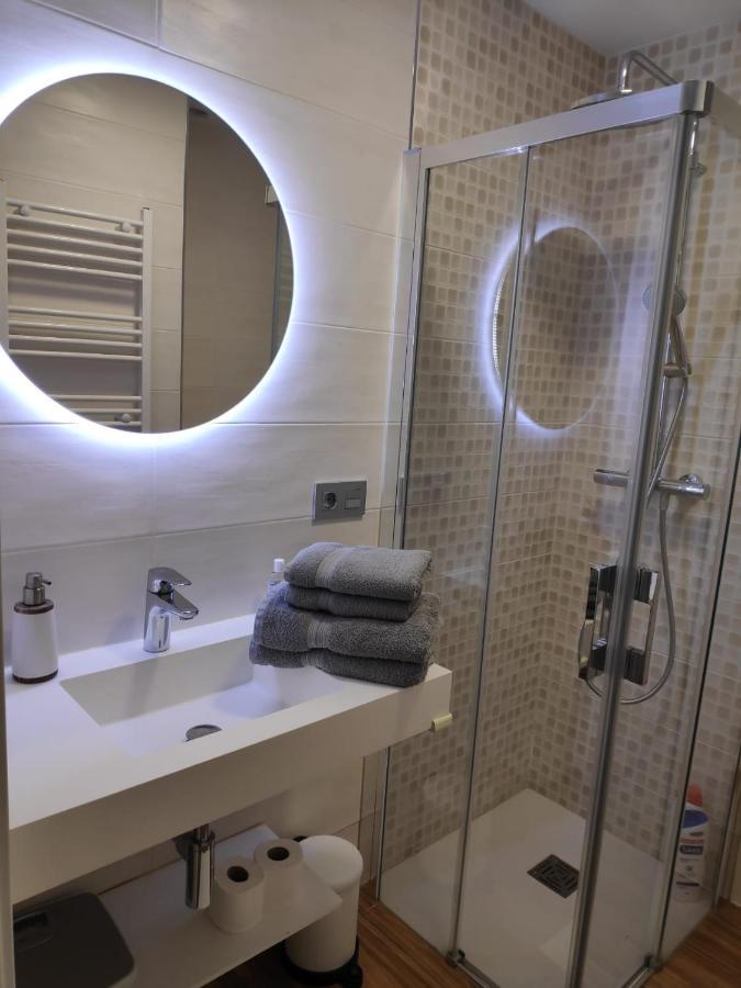 Apartamento A 100Metros De La Playa De San Lorenzo Gijón Eksteriør billede